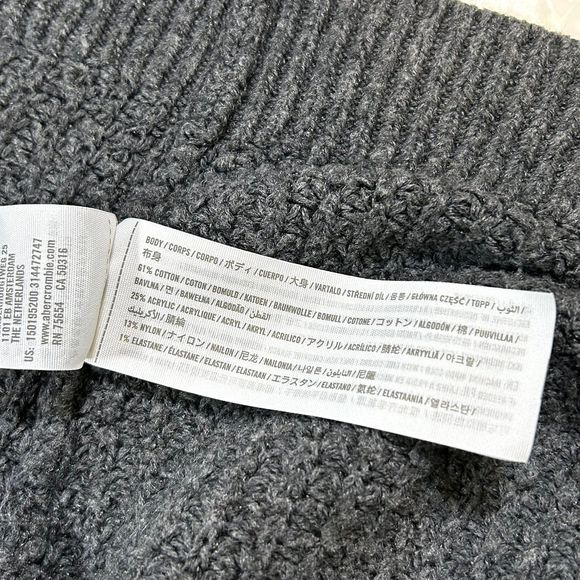 Abercrombie and Fitch Cropped Knit Cardigan Sweater Womens Small Gray - Picture 6 of 8